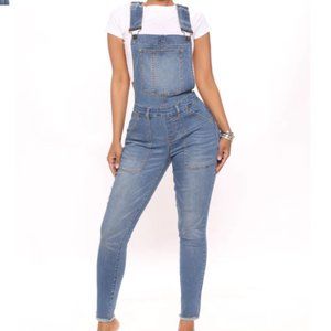 Fashion Nova - move over stretch skinny overalls - medium blue wash **NEVER WORN